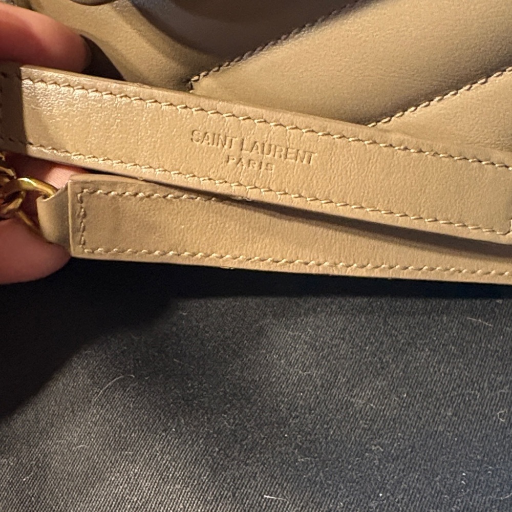 Saint Laurent Beige Quilted Shoulder Bag - Picture 7 of 11